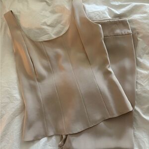 Akris Punto Elegant Beige Sleeveless Top and Pants Set